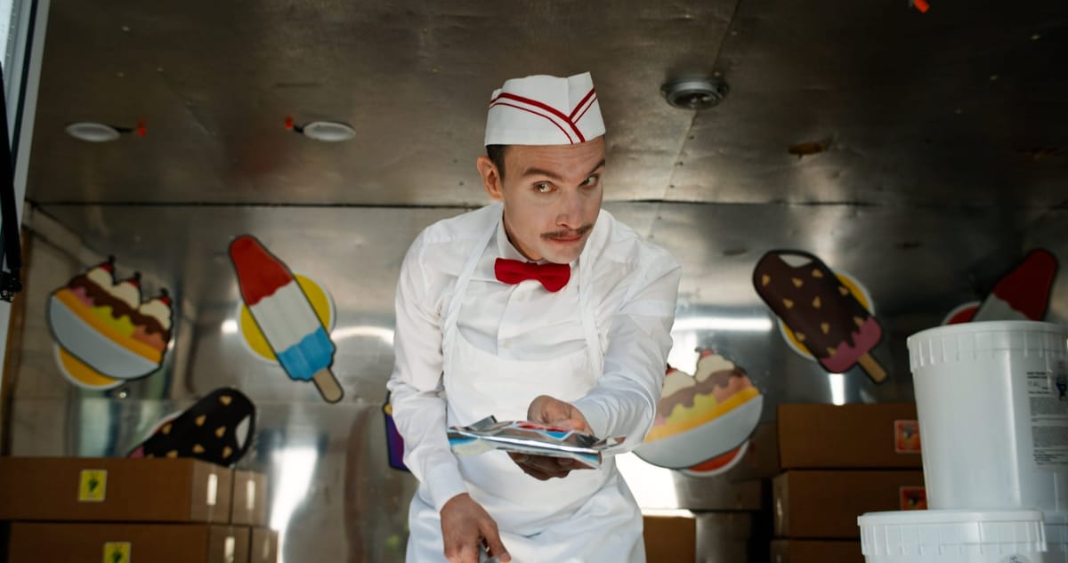 RECENSIE: ICE CREAM MAN