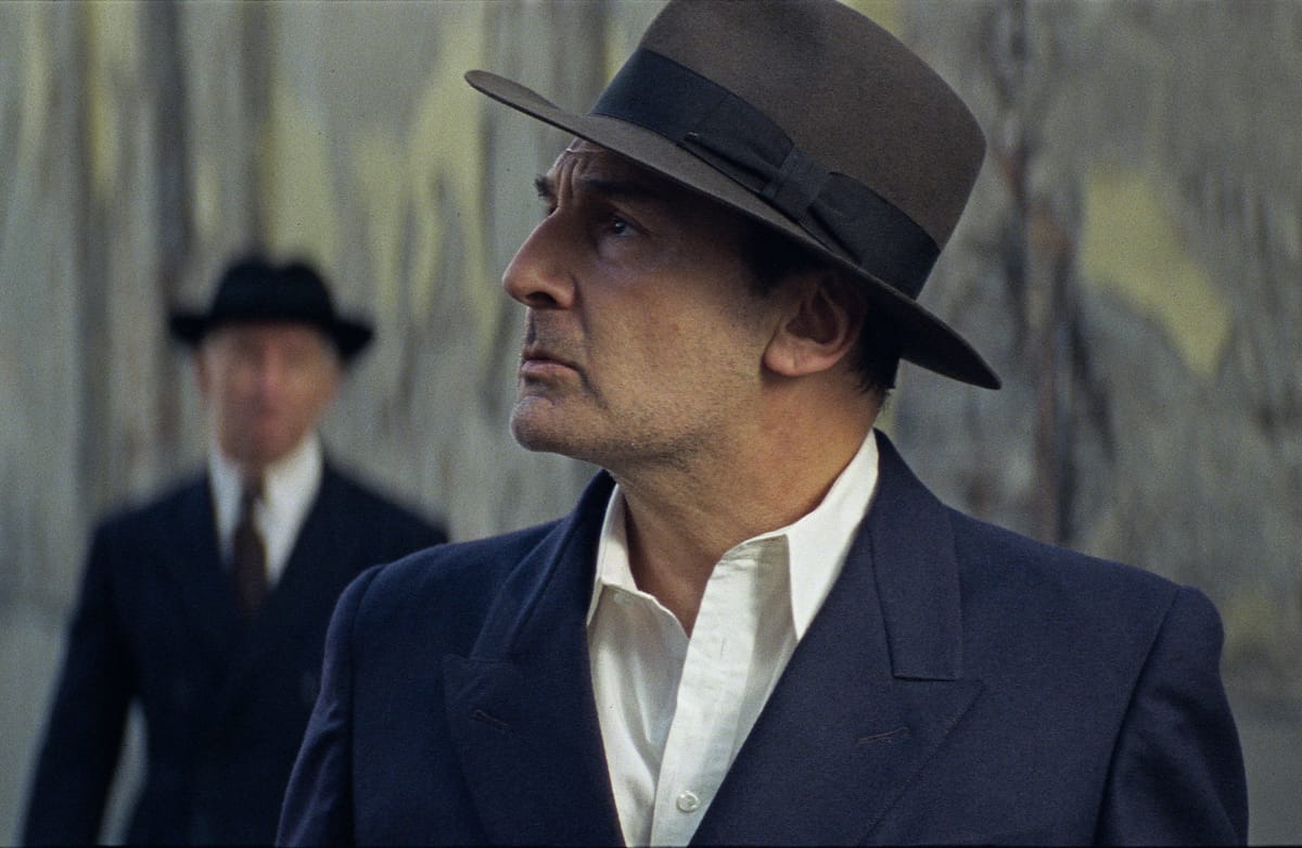RECENSIE: MOULIN